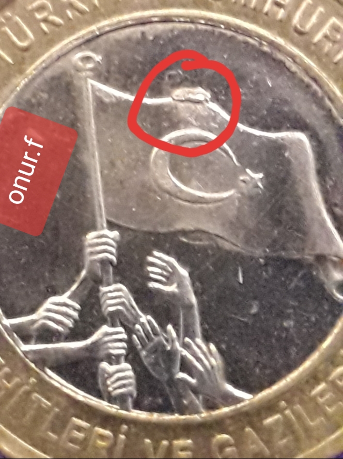 1 Lira (15 Temmuz Bayrak Üzerinde İri Çapak) 2016