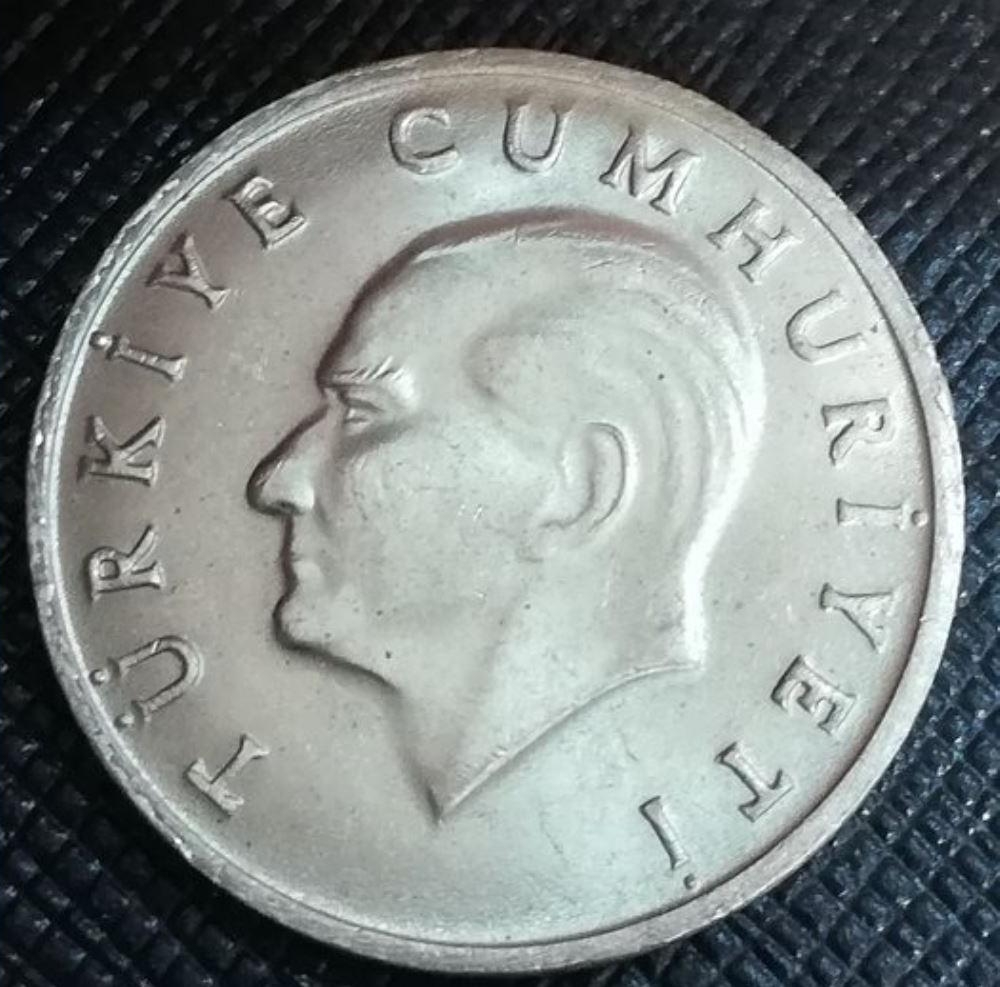 20 Lira 1984 Ön Yüz